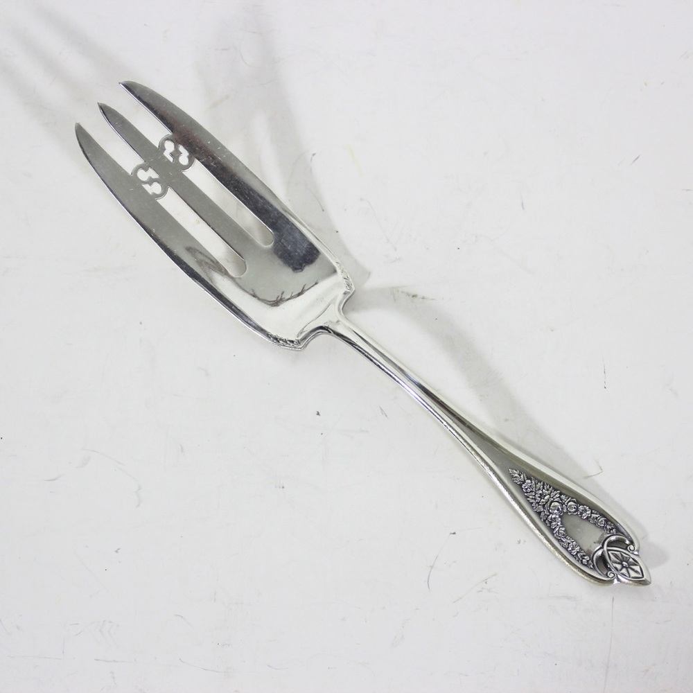 1911 Old Colony Silver Cake Serving Fork Ornate Pie or Cake Server, Antique